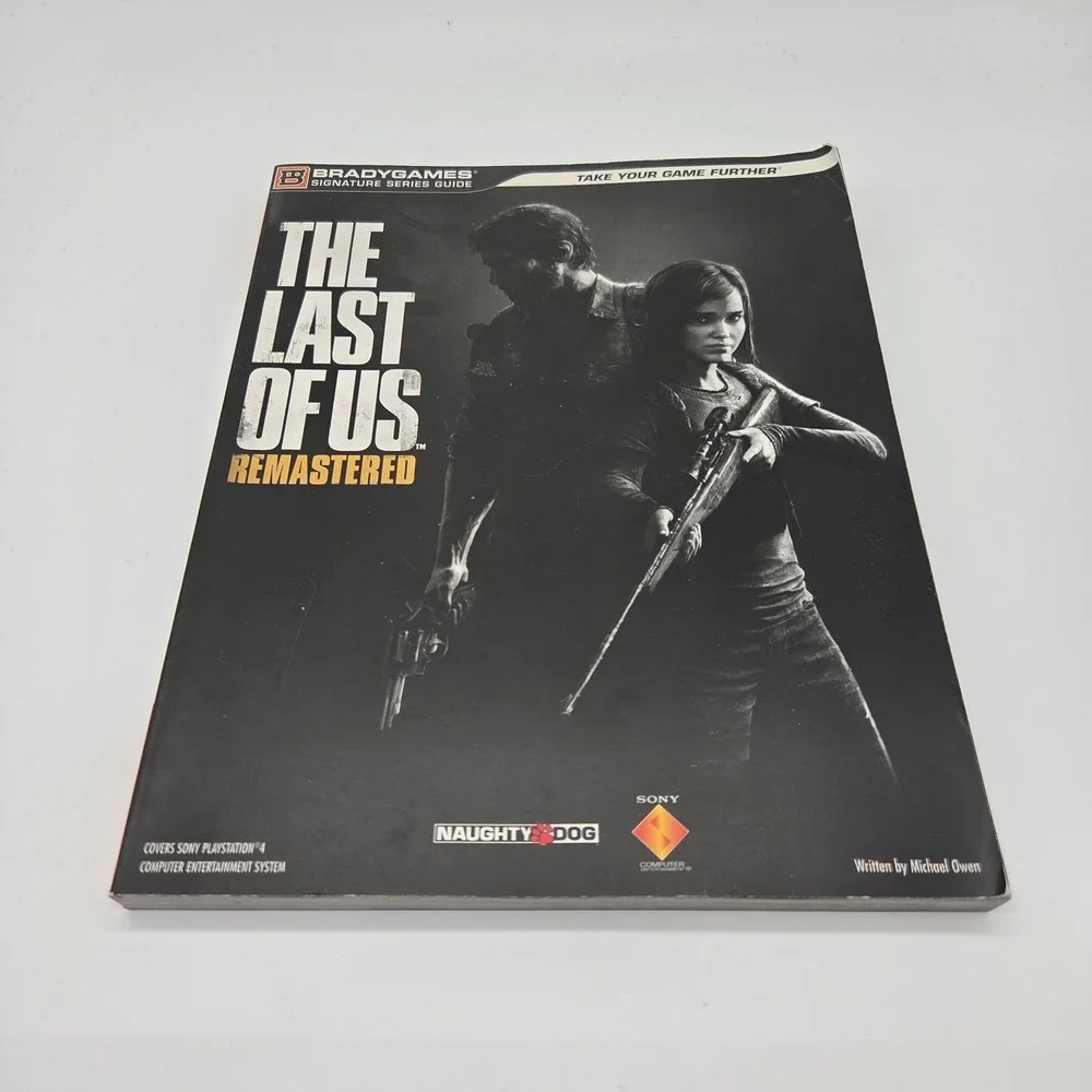BradyGames The Last of Us Remastered Strategy Guide PS4 Black Signature Series